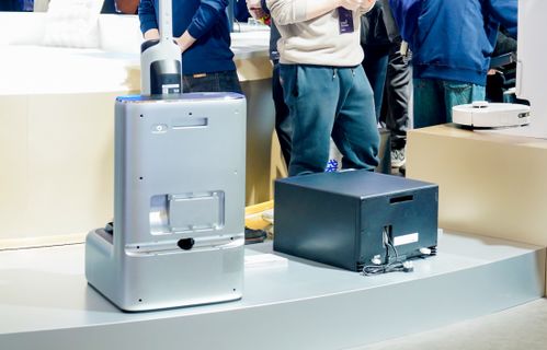 2024清潔電器行業產品趨勢 釋放雙手與融合迭代，照明電器配套賦能